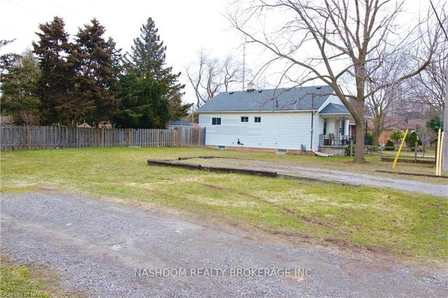 6510 Drummond Rd, House detached with 4 bedrooms, 2 bathrooms and 2 parking in Niagara Falls ON | Image 13