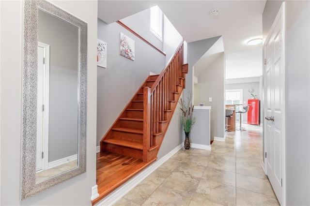 28 Holimont Court, House detached with 3 bedrooms, 3 bathrooms and 4 parking in Hamilton ON | Image 19
