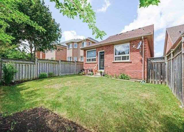 3440 Sunlight St, House detached with 3 bedrooms, 3 bathrooms and 2 parking in Mississauga ON | Image 19
