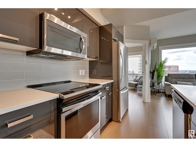 2204 - 10410 102 Av Nw, Condo with 2 bedrooms, 2 bathrooms and 1 parking in Edmonton AB | Image 19