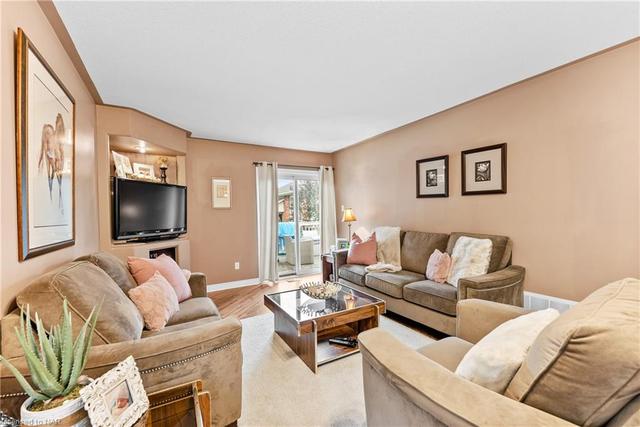 166 St Lawrence Drive, House semidetached with 5 bedrooms, 2 bathrooms and 3 parking in Welland ON | Image 41