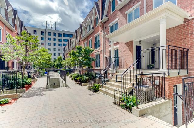 827 - 12 Laidlaw St, Townhouse with 2 bedrooms, 2 bathrooms and 1 parking in Toronto ON | Image 12