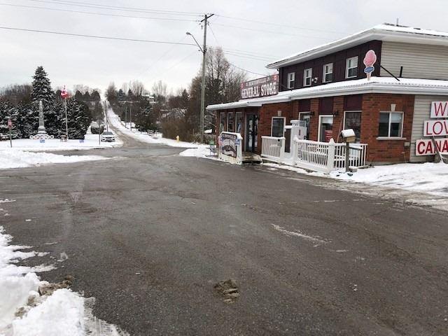 4502 Highway 2 Rd, Condo with 2 bedrooms, 2 bathrooms and null parking in Clarington ON | Image 2