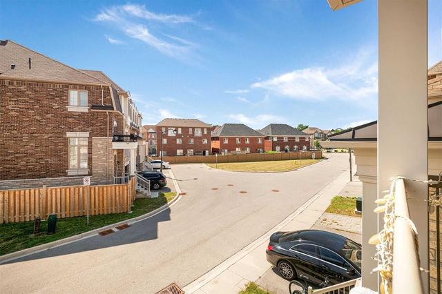 10983 Woodbine Ave, House attached with 3 bedrooms, 3 bathrooms and 2 parking in Markham ON | Image 6