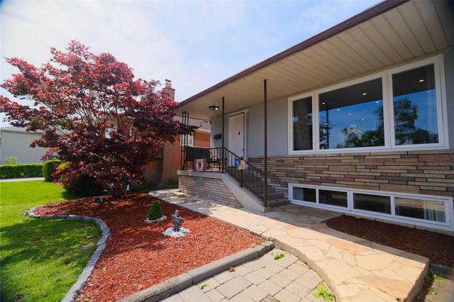 36 Rhinestone Dr, House detached with 3 bedrooms, 2 bathrooms and 3 parking in Toronto ON | Image 36