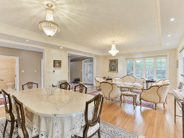 104 Grand River Blvd, House detached with 6 bedrooms, 7 bathrooms and 6 parking in Toronto ON | Image 4