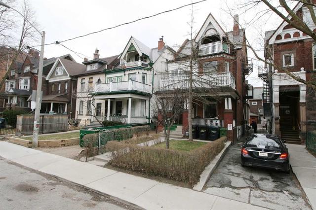 181 Dowling Ave, House detached with 7 bedrooms, 8 bathrooms and 1 parking in Toronto ON | Image 2