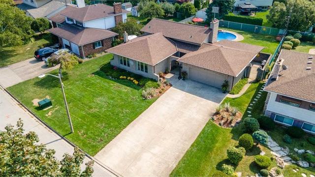 42 Beachview Dr, House detached with 3 bedrooms, 3 bathrooms and 8 parking in St. Catharines ON | Image 28
