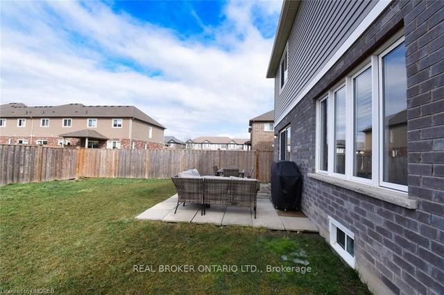 27 Spruce Cres, House detached with 4 bedrooms, 4 bathrooms and 6 parking in Welland ON | Image 26