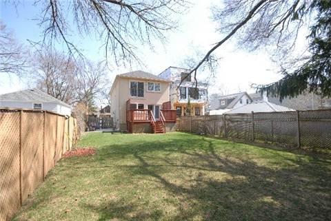 591 Curzon Ave, House detached with 3 bedrooms, 3 bathrooms and 4 parking in Mississauga ON | Image 2