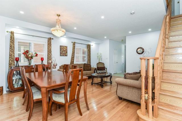 5160 Nestling Grve, House semidetached with 4 bedrooms, 3 bathrooms and 1 parking in Mississauga ON | Image 3