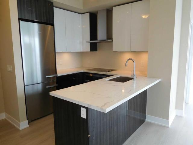Lph05A - 30 Shore Breeze Dr, Condo with 2 bedrooms, 2 bathrooms and 1 parking in Toronto ON | Image 5