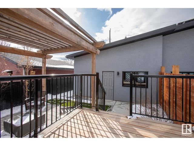 8543 67 Av Nw, House semidetached with 4 bedrooms, 3 bathrooms and null parking in Edmonton AB | Image 48