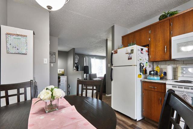 69 Collins Crescent Se, Home with 3 bedrooms, 2 bathrooms and 3 parking in Medicine Hat AB | Image 10