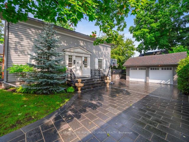 90 Burndale Ave, House detached with 3 bedrooms, 4 bathrooms and 8 parking in Toronto ON | Image 12