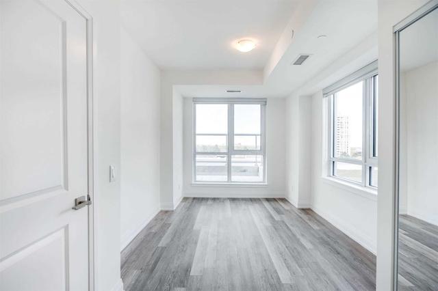 823 - 591 Sheppard Ave E, Condo with 2 bedrooms, 2 bathrooms and 1 parking in Toronto ON | Image 4
