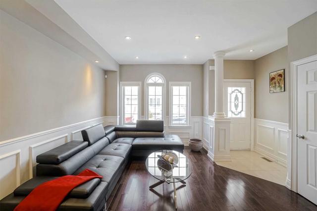 19 Estoril Terr, House detached with 3 bedrooms, 4 bathrooms and 2 parking in Toronto ON | Image 26