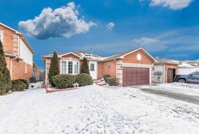 39 Canary Reed Crt, House detached with 3 bedrooms, 2 bathrooms and 3 parking in Barrie ON | Image 1