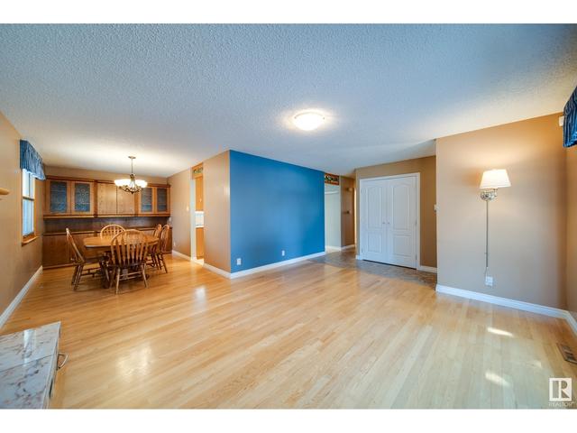 15306 74 Av Nw, House detached with 3 bedrooms, 3 bathrooms and null parking in Edmonton AB | Image 15