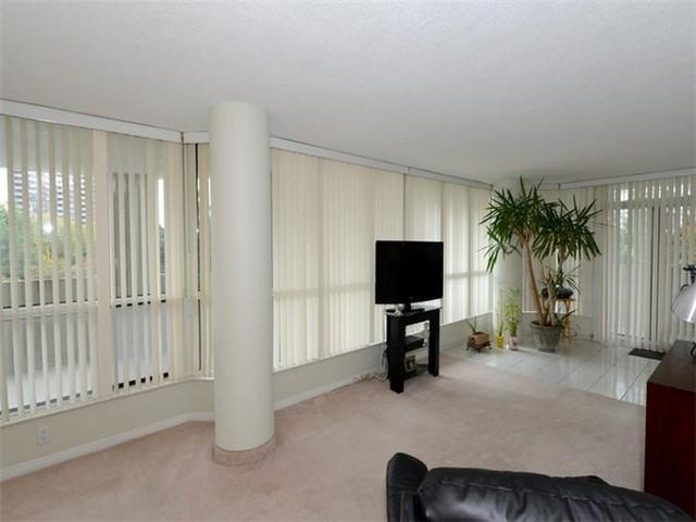 217 - 5 Rowntree Rd, Condo with 2 bedrooms, 2 bathrooms and 2 parking in Toronto ON | Image 4