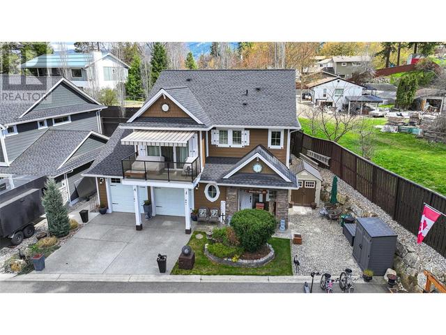 4 - 2525 Jarvis Street, House detached with 3 bedrooms, 2 bathrooms and 4 parking in Armstrong BC | Image 2