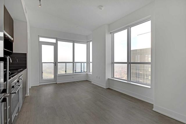 4404 - 7 Mabelle Ave, Condo with 2 bedrooms, 2 bathrooms and 1 parking in Toronto ON | Image 3