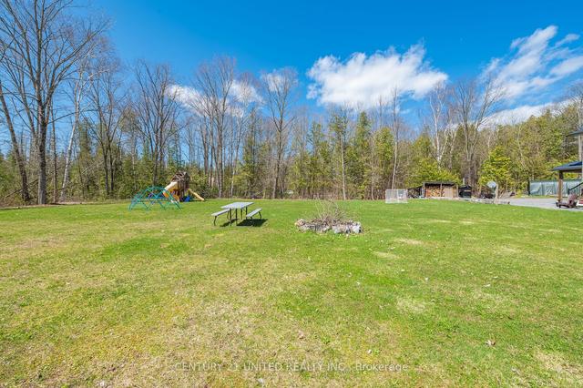 2124 Mccracken's Landing Rd, House detached with 3 bedrooms, 2 bathrooms and 8 parking in Douro Dummer ON | Image 27