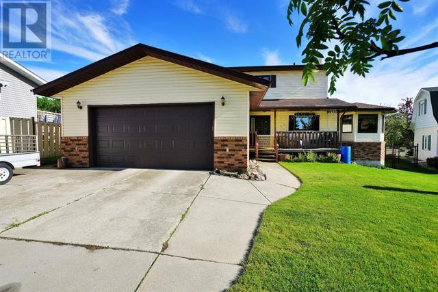 5812 58 Avenue, House detached with 4 bedrooms, 3 bathrooms and 2 parking in Rocky Mountain House AB | Image 36