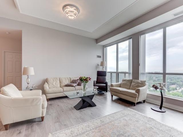 Uph09 - 23 Lorraine Dr, Condo with 2 bedrooms, 2 bathrooms and 1 parking in Toronto ON | Image 6