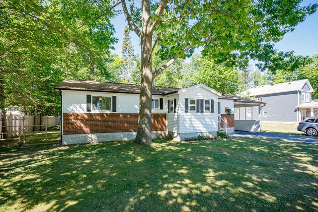 158 Zoo Park Rd, House detached with 2 bedrooms, 1 bathrooms and 4 parking in Wasaga Beach ON | Image 12