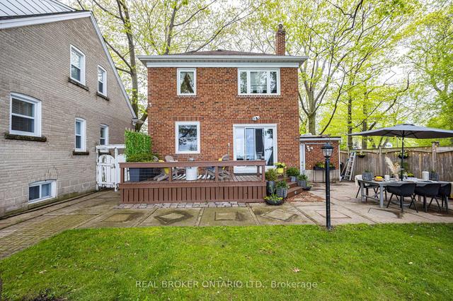 33 Crescentwood Rd, House detached with 3 bedrooms, 2 bathrooms and 4 parking in Toronto ON | Image 25