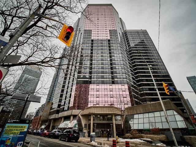 1703 - 1001 Bay St, Condo with 2 bedrooms, 2 bathrooms and 1 parking in Toronto ON | Image 12