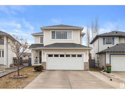 13112 151 Av Nw, House detached with 5 bedrooms, 3 bathrooms and null parking in Edmonton AB | Card Image