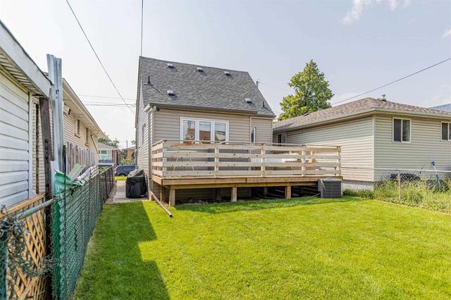 51 Delena Ave S, House detached with 2 bedrooms, 2 bathrooms and 2 parking in Hamilton ON | Image 16