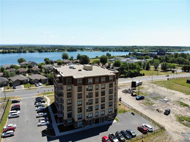 204 - 1146 Montreal Road, Condo with 2 bedrooms, 2 bathrooms and 1 parking in Cornwall ON | Card Image