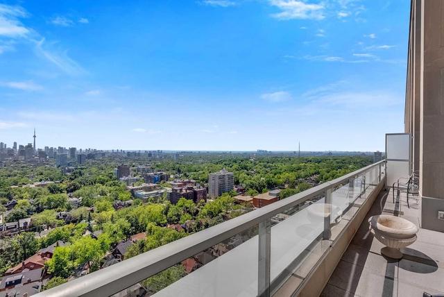1904 - 111 St Clair Ave W, Condo with 2 bedrooms, 3 bathrooms and 2 parking in Toronto ON | Image 18