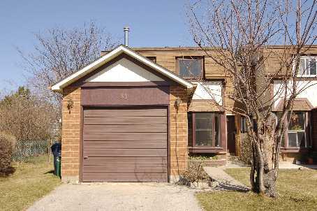 81 Phalen Cres, House semidetached with 3 bedrooms, 2 bathrooms and 2 parking in Toronto ON | Image 1
