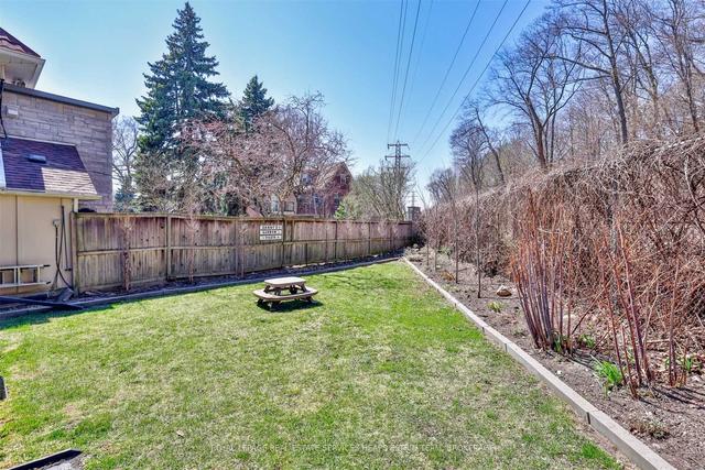 328 Glen Rd, House detached with 3 bedrooms, 4 bathrooms and 2 parking in Toronto ON | Image 33