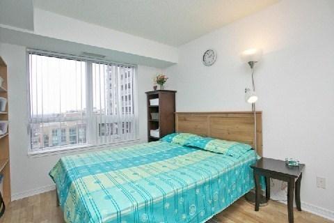 2008 - 3 Michael Power Pl, Condo with 2 bedrooms, 2 bathrooms and 1 parking in Toronto ON | Image 6