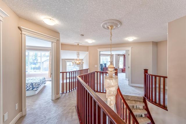 32 Panatella Manor Nw, House detached with 5 bedrooms, 4 bathrooms and 2 parking in Calgary AB | Image 18