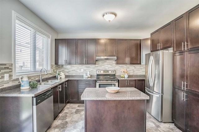 71 Valleyway Dr, House detached with 4 bedrooms, 5 bathrooms and 6 parking in Brampton ON | Image 13