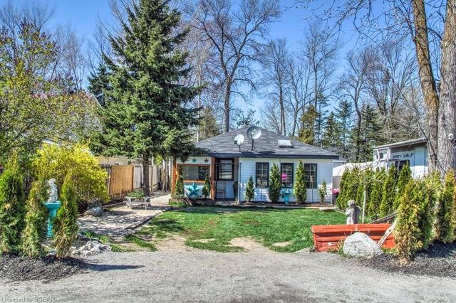 14 James Avenue, House detached with 3 bedrooms, 1 bathrooms and null parking in Wasaga Beach ON | Image 1