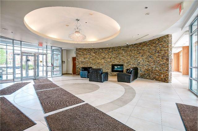 1004 - 215 Queen St E, Condo with 1 bedrooms, 1 bathrooms and 1 parking in Brampton ON | Image 3