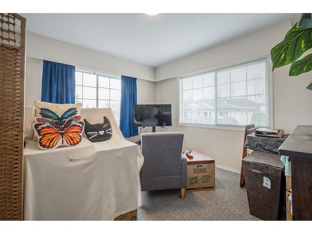 32 - 6467 197 Street, House attached with 3 bedrooms, 2 bathrooms and 2 parking in Langley BC | Image 21