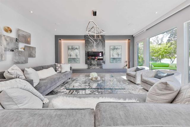 2250 Chancery Lane W, House detached with 4 bedrooms, 7 bathrooms and 8 parking in Oakville ON | Image 2
