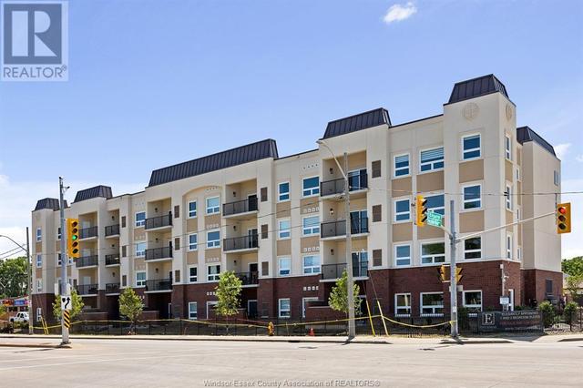 7887 Edgar Street Unit# 304, Condo with 2 bedrooms, 2 bathrooms and null parking in Windsor ON | Card Image
