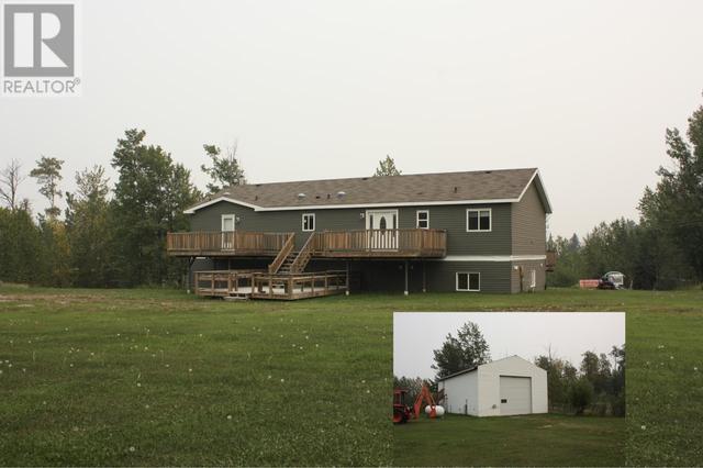14686 Coffee Creek Subdiv, House other with 3 bedrooms, 3 bathrooms and null parking in Peace River B BC | Image 1