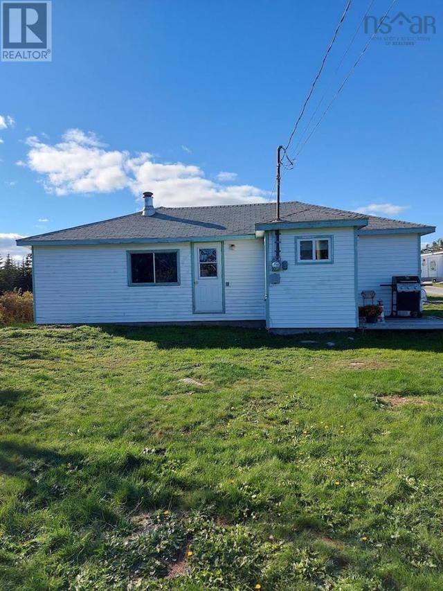 5 Joans Lane, House detached with 2 bedrooms, 1 bathrooms and null parking in Barrington NS | Card Image