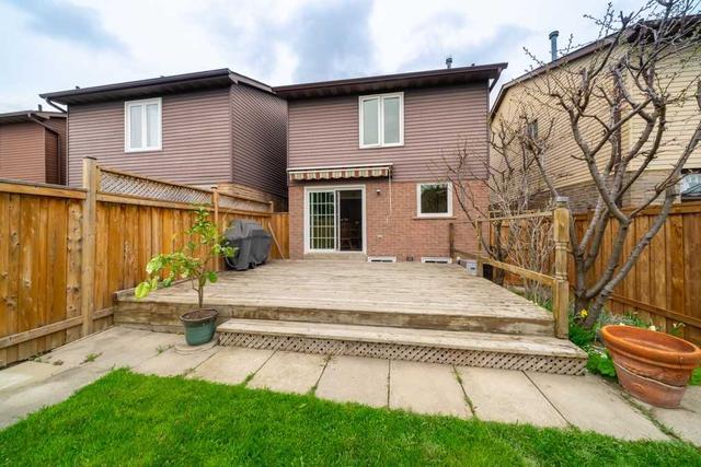 4056 Silverhaze Rd, House detached with 3 bedrooms, 3 bathrooms and 5 parking in Mississauga ON | Image 4