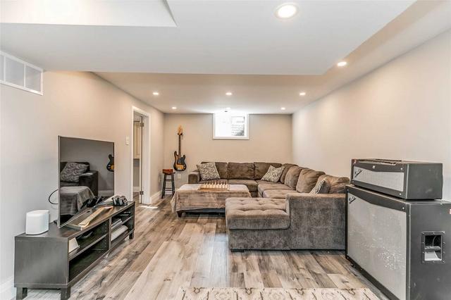 9 Turner Crt, House detached with 3 bedrooms, 2 bathrooms and 4 parking in Bradford West Gwillimbury ON | Image 9